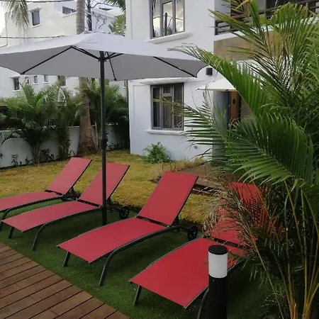 Les Cerisiers - Beach Apartment With Pool, Few Steps To The Beach Flic-en-Flacq Exterior foto