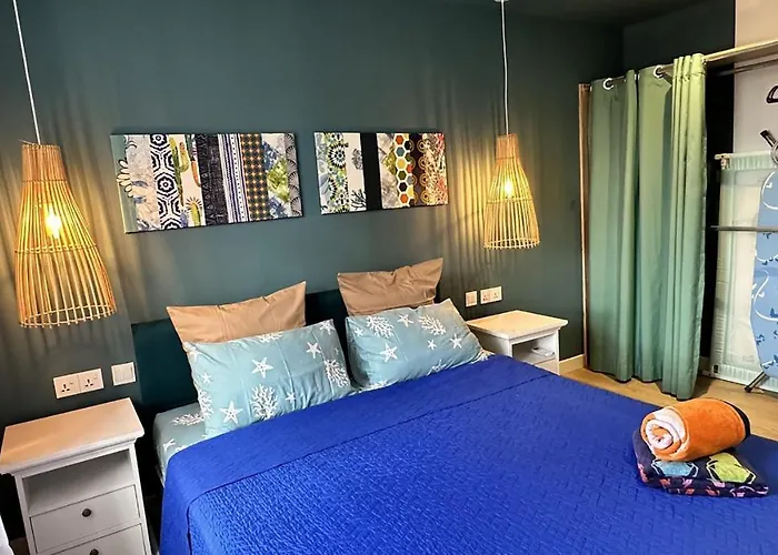 Les Cerisiers Cosy Flat, 50m to Flic-en-Flac beach